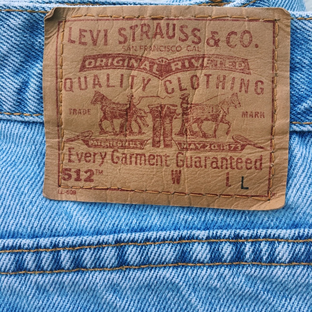 Women’s Levi’s - Picture 3 of 3